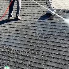 Removing-Moss-and-applying-Fresh-Roof-on-a-roof-in-Vancouver-Washington 1